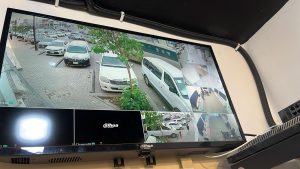 شاشة Dahua بـ8 قنوات في موقع العميل